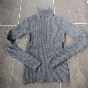 Grey turtleneck